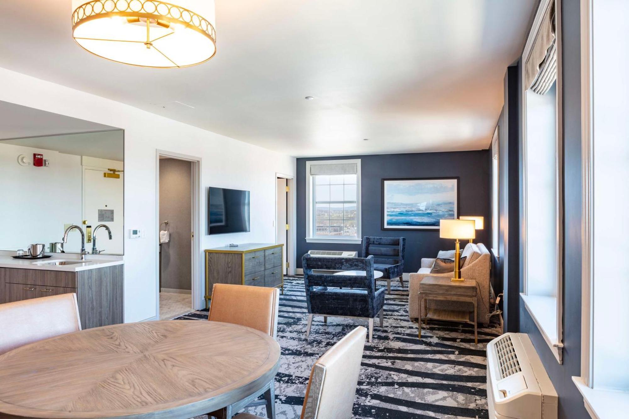 The Yorktowne Hotel, Tapestry Collection By Hilton Exteriör bild